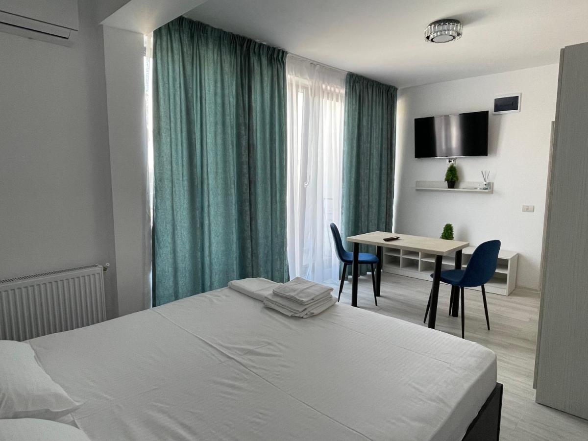 Năvodari Aquazure Studio Residence מראה חיצוני תמונה
